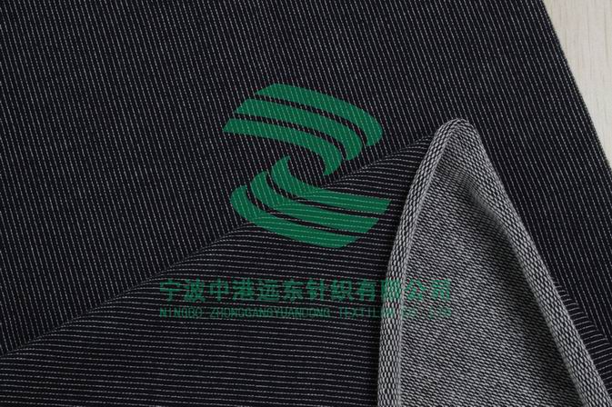 素色直条小鱼鳞毛圈布(图1)